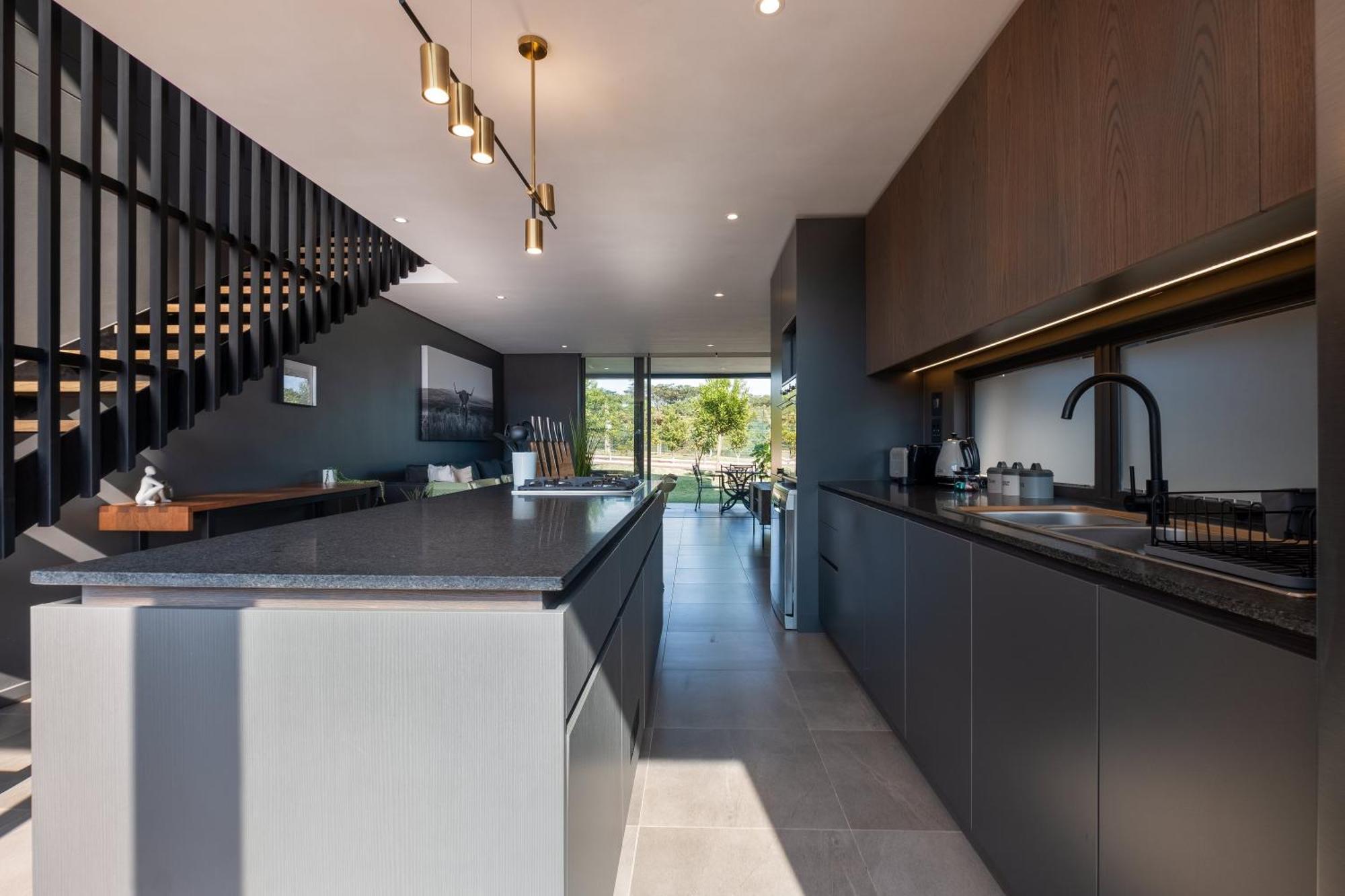 The Woods Luxury Homes - Elaleni Estate *